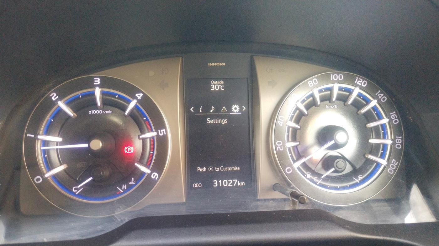 2020 Toyota Innova Crysta 2.4 VX 8 STR, Diesel, Manual, 31,027 km, Odometer Image