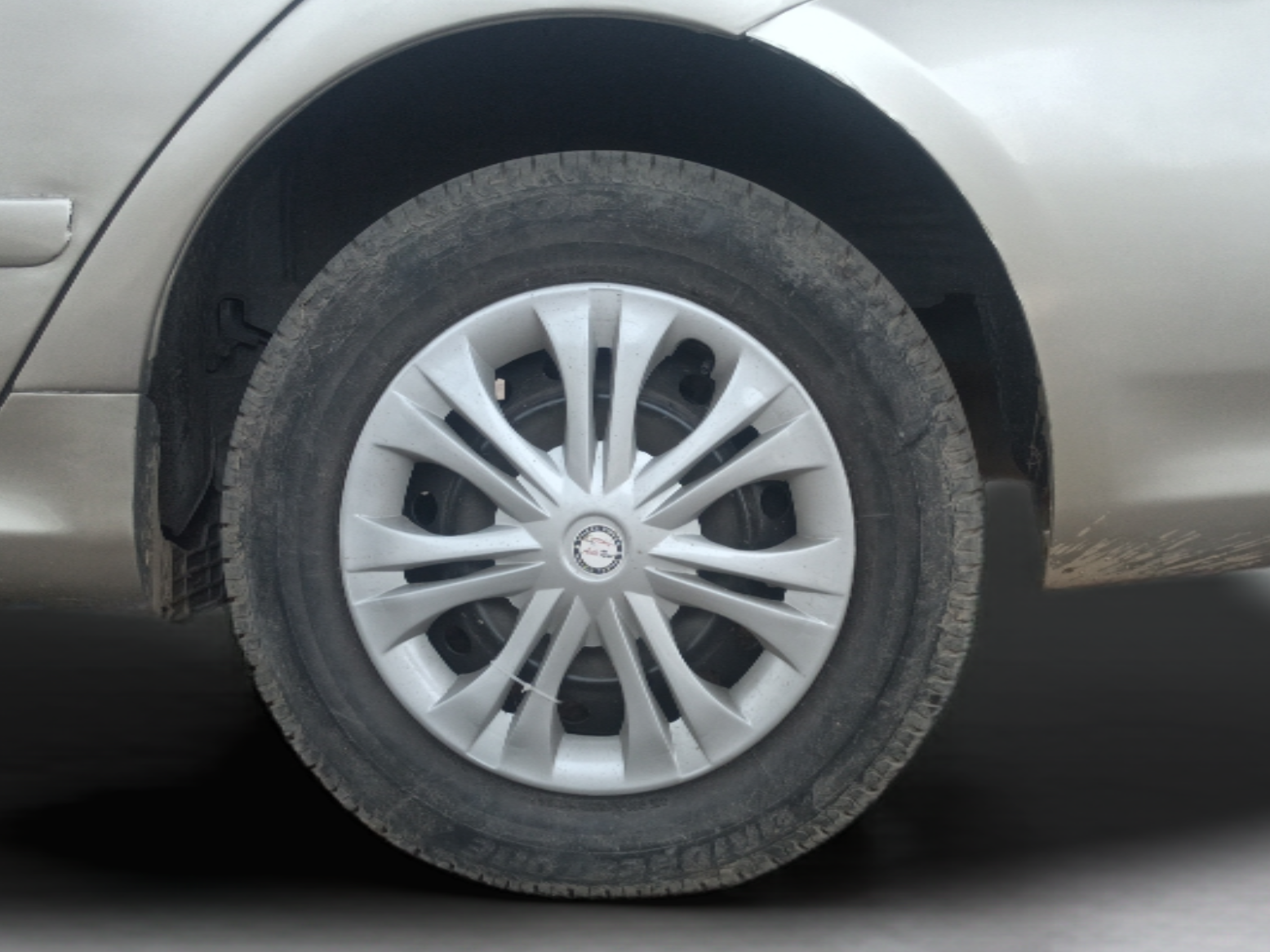 2012 Toyota Corolla Altis G DIESEL, Diesel, Manual, 1,06,087 km, Left Rear Wheel