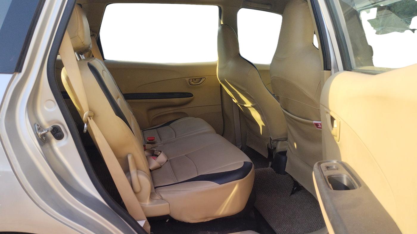 2014 Honda Mobilio 1.5L I-VTEC S, Petrol, Manual, 8,902 km, Right Side Rear Door Cabin