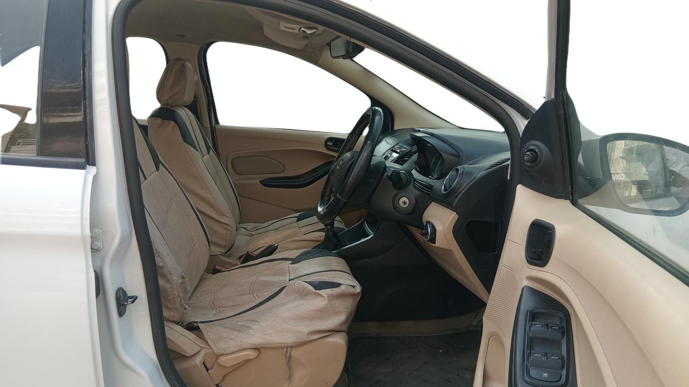 2015 Ford Figo Aspire TITANIUM PLUS 1.5 DIESEL, Diesel, Manual, 59,259 km, Right Side Front Door Cabin