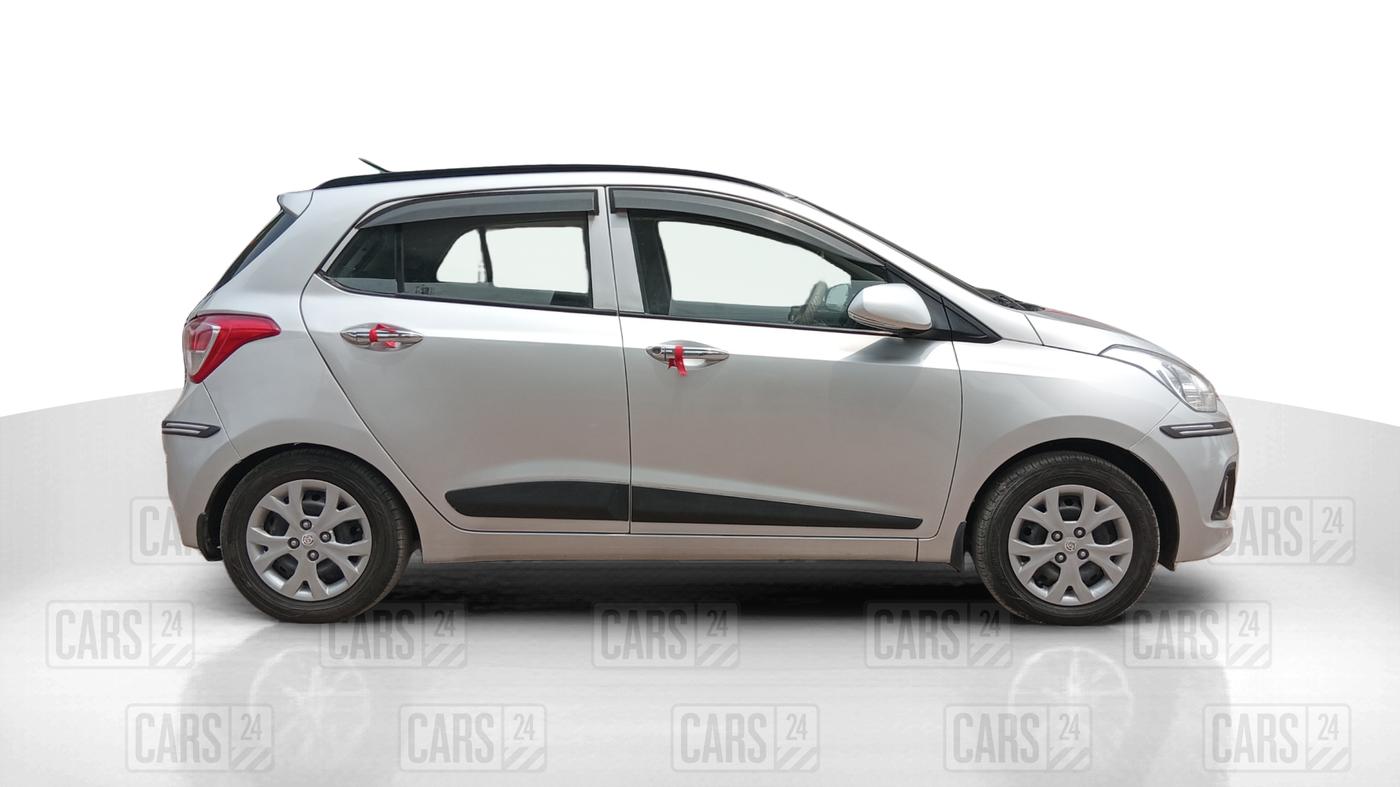 2016 Hyundai Grand i10 SPORTZ 1.2 KAPPA VTVT, Petrol, Manual, 98,832 km, Right Side View