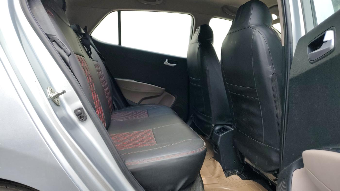 2019 Hyundai Grand i10 SPORTZ 1.2 KAPPA VTVT, Petrol, Manual, 57,915 km, Right Side Rear Door Cabin