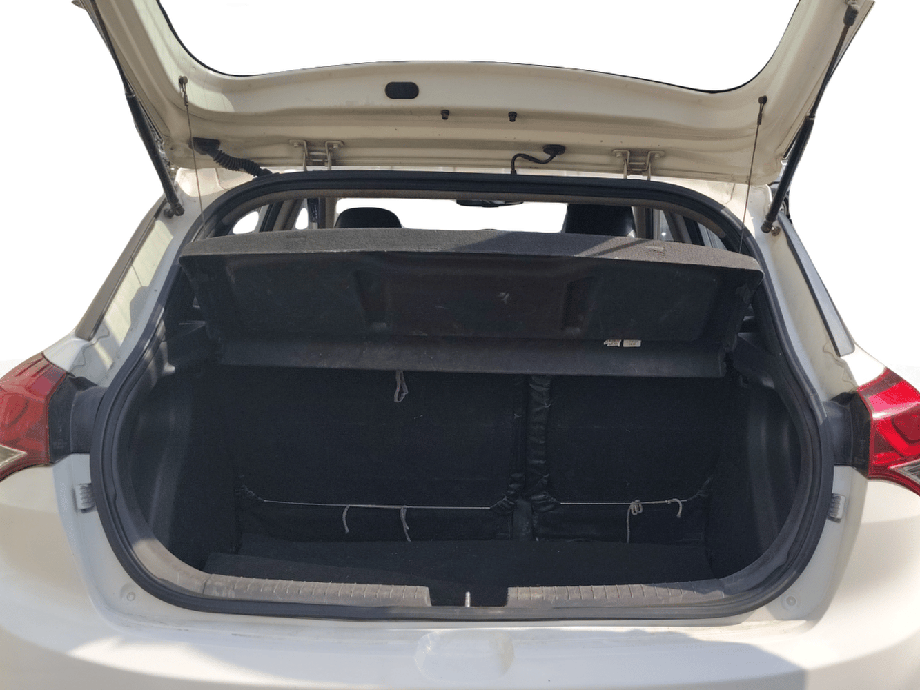 2015 Hyundai Elite i20 SPORTZ 1.2, Petrol, Manual, 45,427 km, Boot Inside