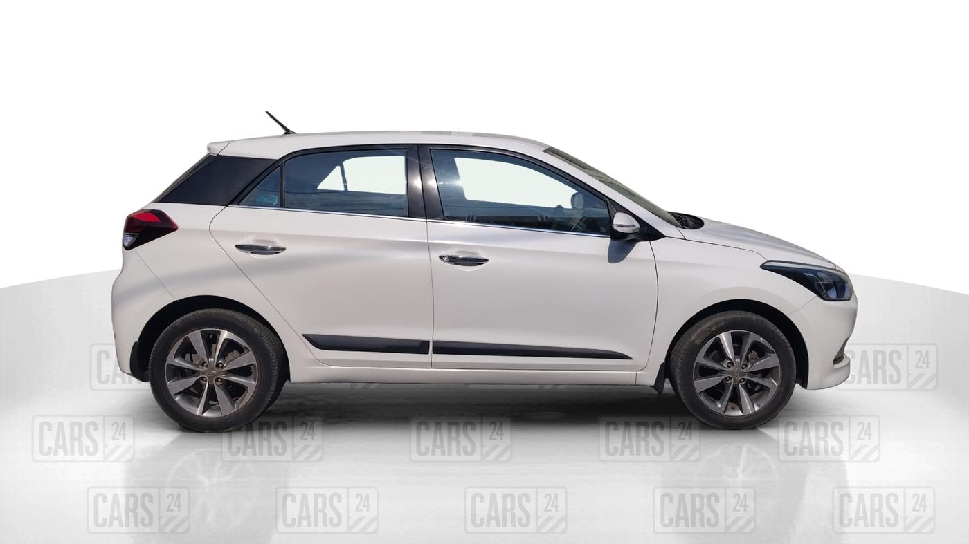 2015 Hyundai Elite i20 SPORTZ 1.2, Petrol, Manual, 45,427 km, Right Side View