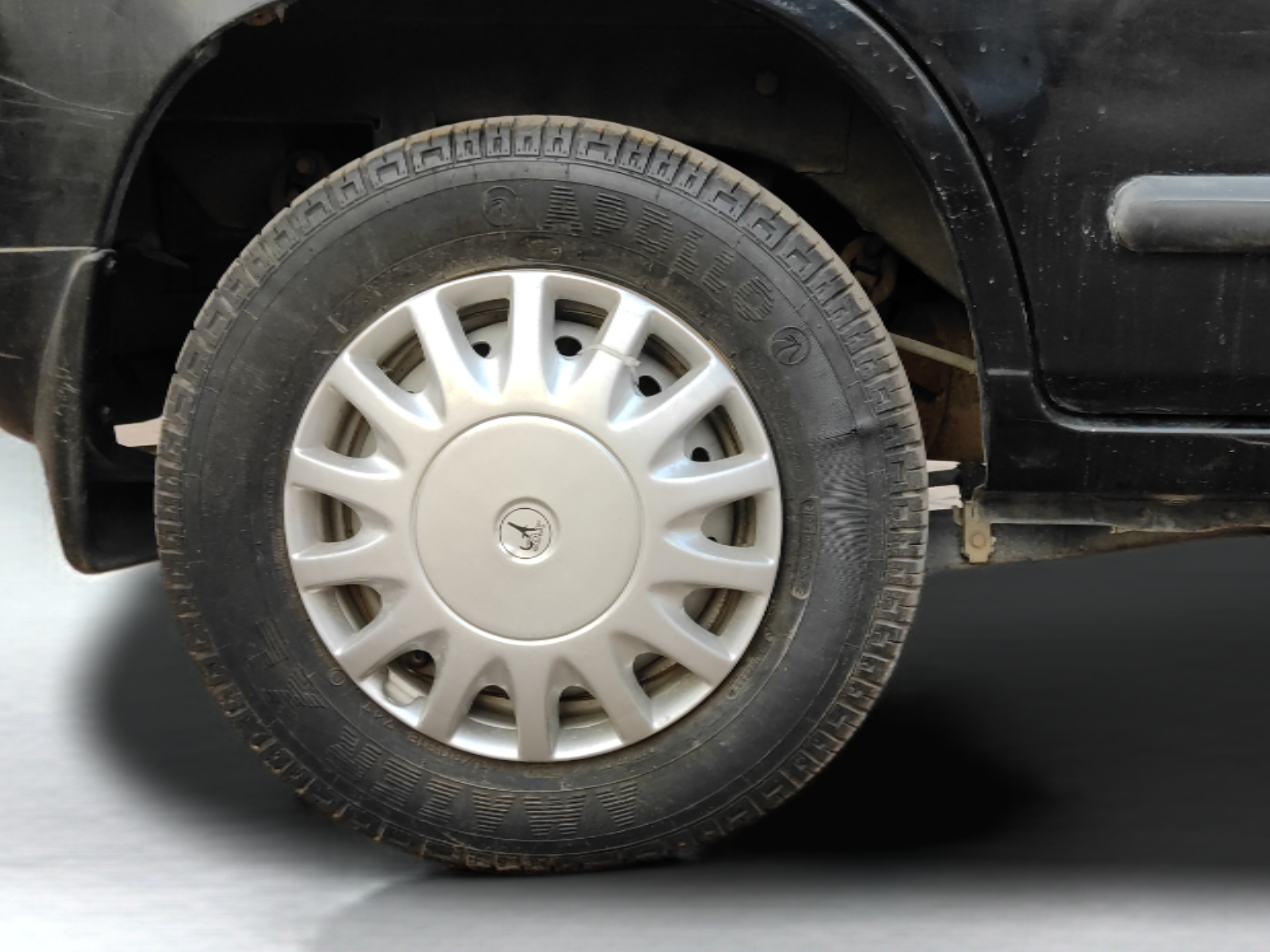 2010 Maruti Alto LXI, Petrol, Manual, 31,556 km, Right Rear Wheel