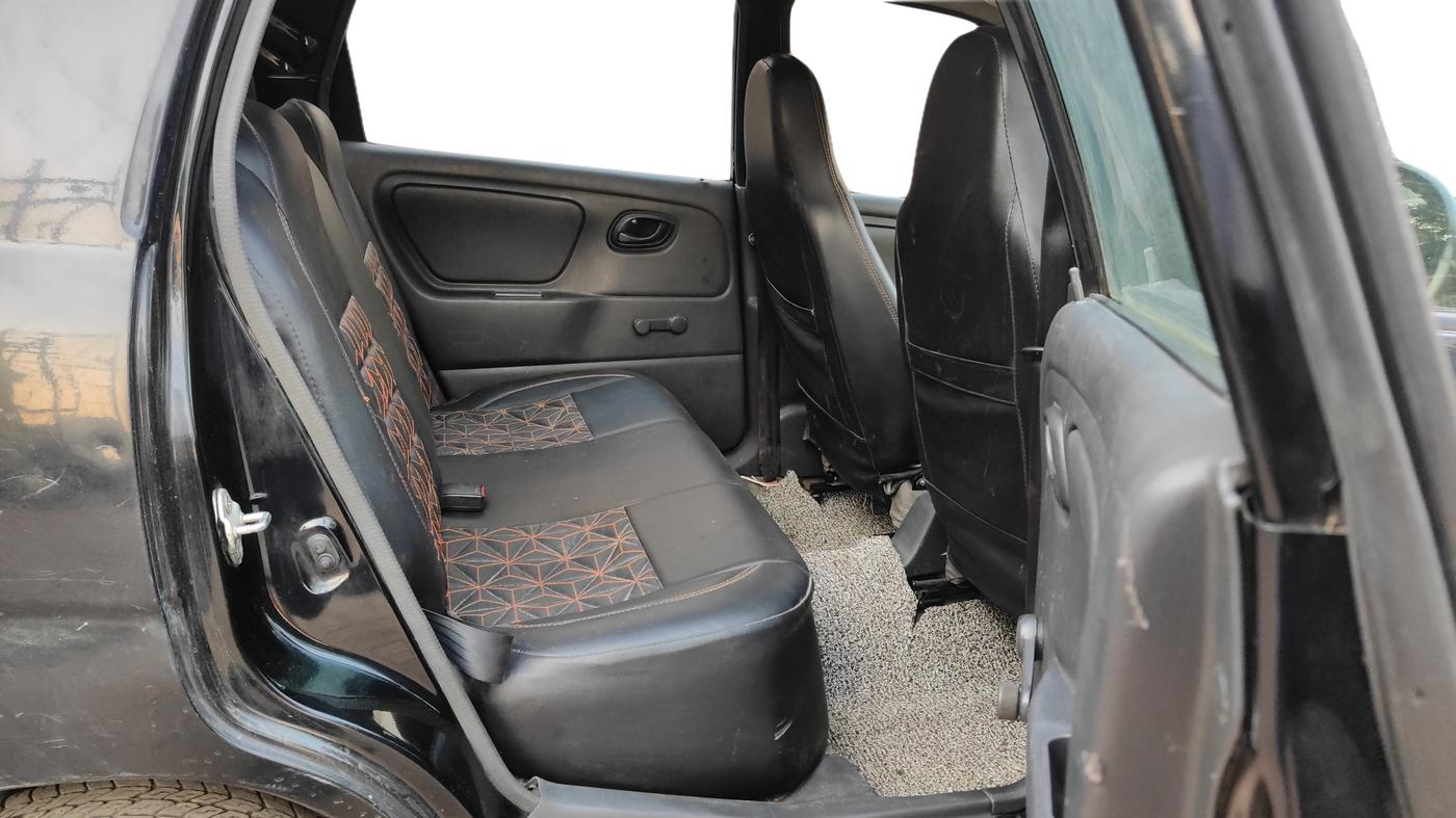 2010 Maruti Alto LXI, Petrol, Manual, 31,556 km, Right Side Rear Door Cabin