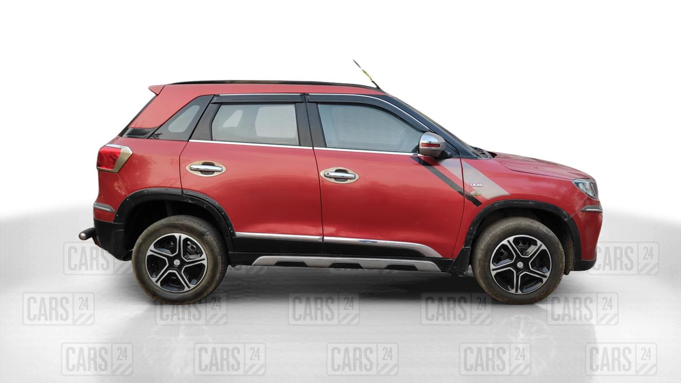 2018 Maruti Vitara Brezza VDI, Diesel, Manual, 72,440 km, Right Side View