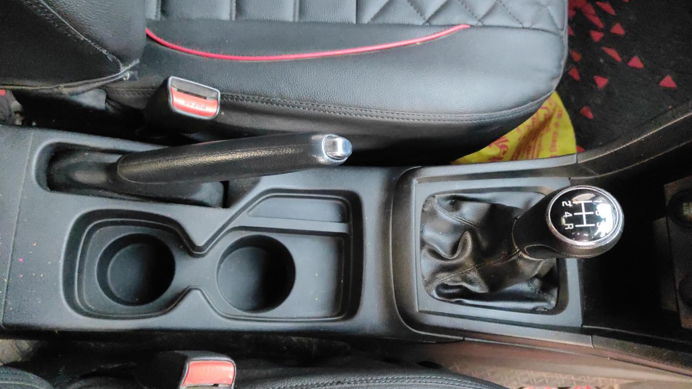 2018 Maruti Vitara Brezza VDI, Diesel, Manual, 72,440 km, Gear Lever