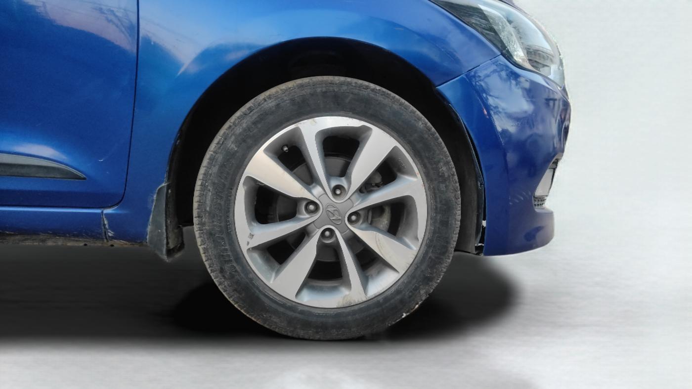 2015 Hyundai Elite i20 ASTA 1.2, Petrol, Manual, 82,353 km, Right Front Wheel
