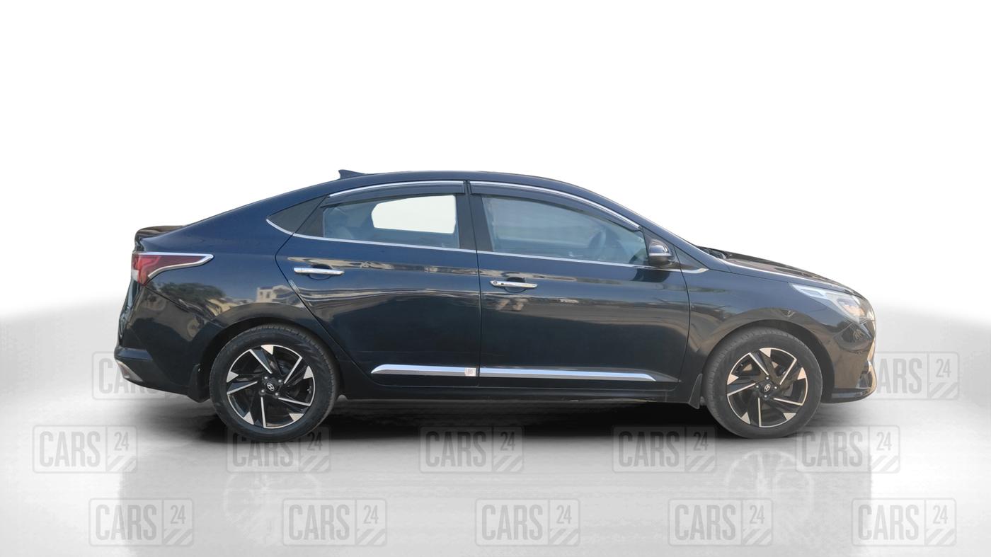 2021 Hyundai Verna SX (O) 1.5 CRDI, Diesel, Manual, 82,093 km, Right Side View