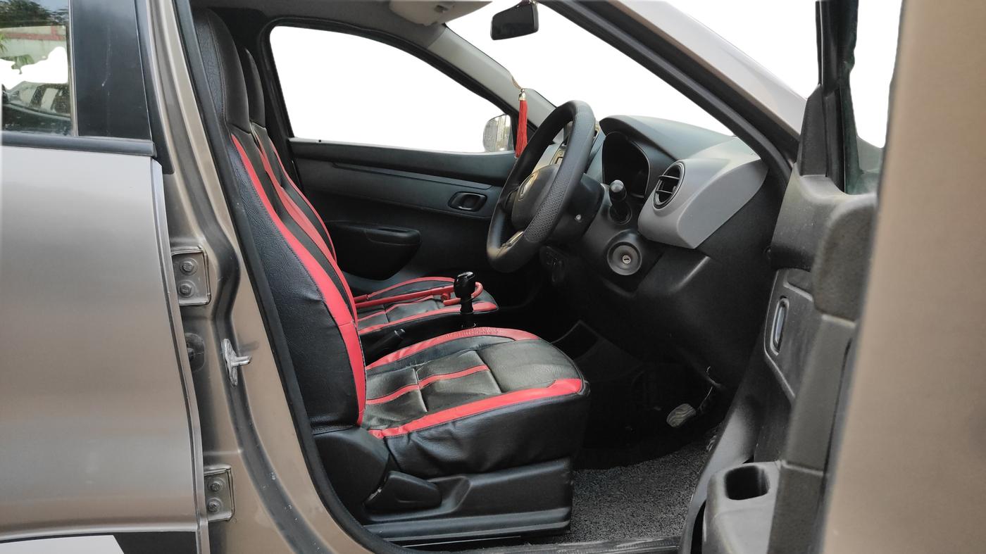 2017 Renault Kwid RXT 1.0, Petrol, Manual, 76,594 km, Right Side Front Door Cabin