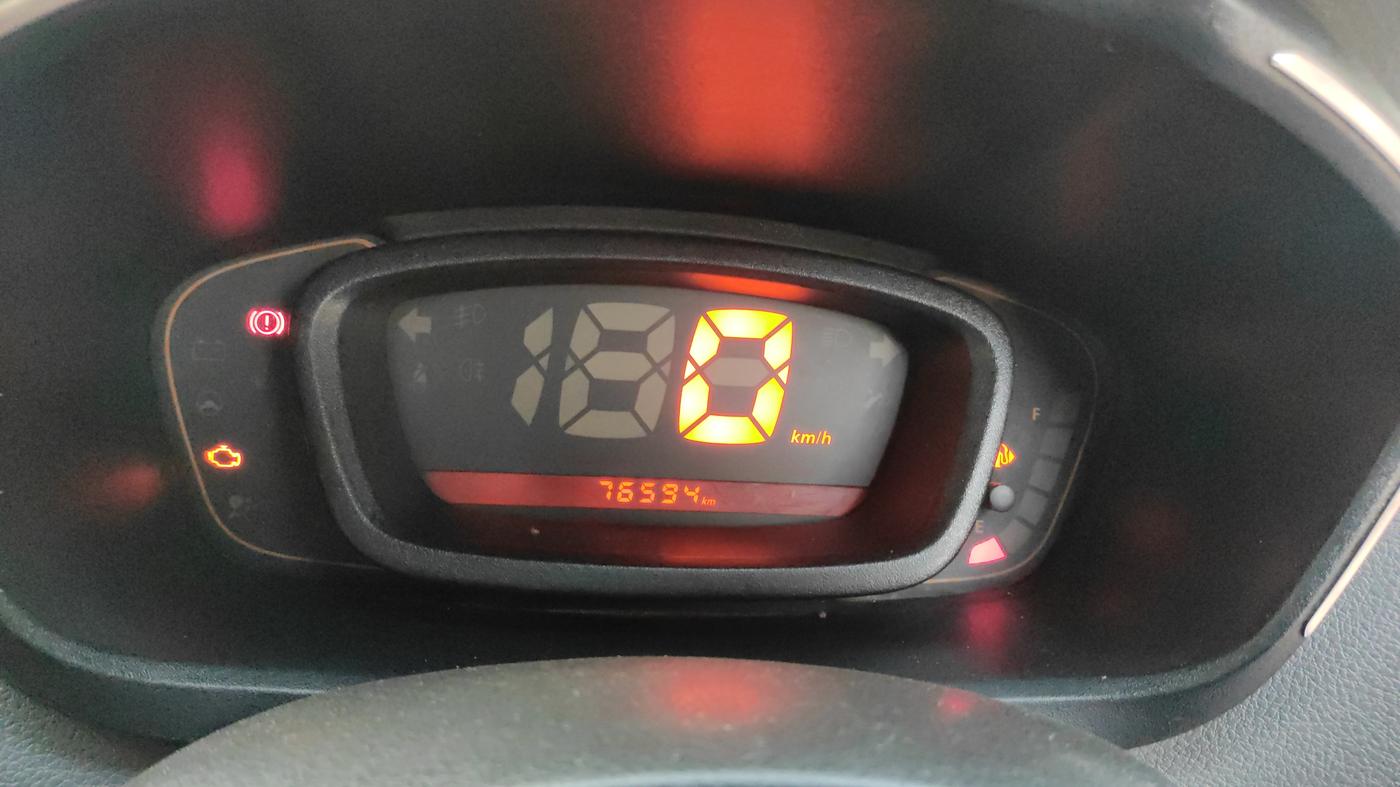 2017 Renault Kwid RXT 1.0, Petrol, Manual, 76,594 km, Odometer Image