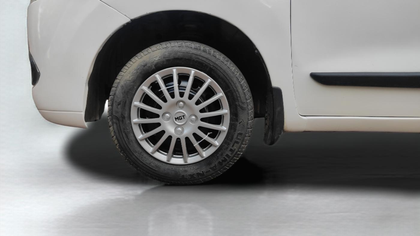2010 Maruti Wagon R 1.0 LXI, Petrol, Manual, 76,303 km, Left Front Wheel