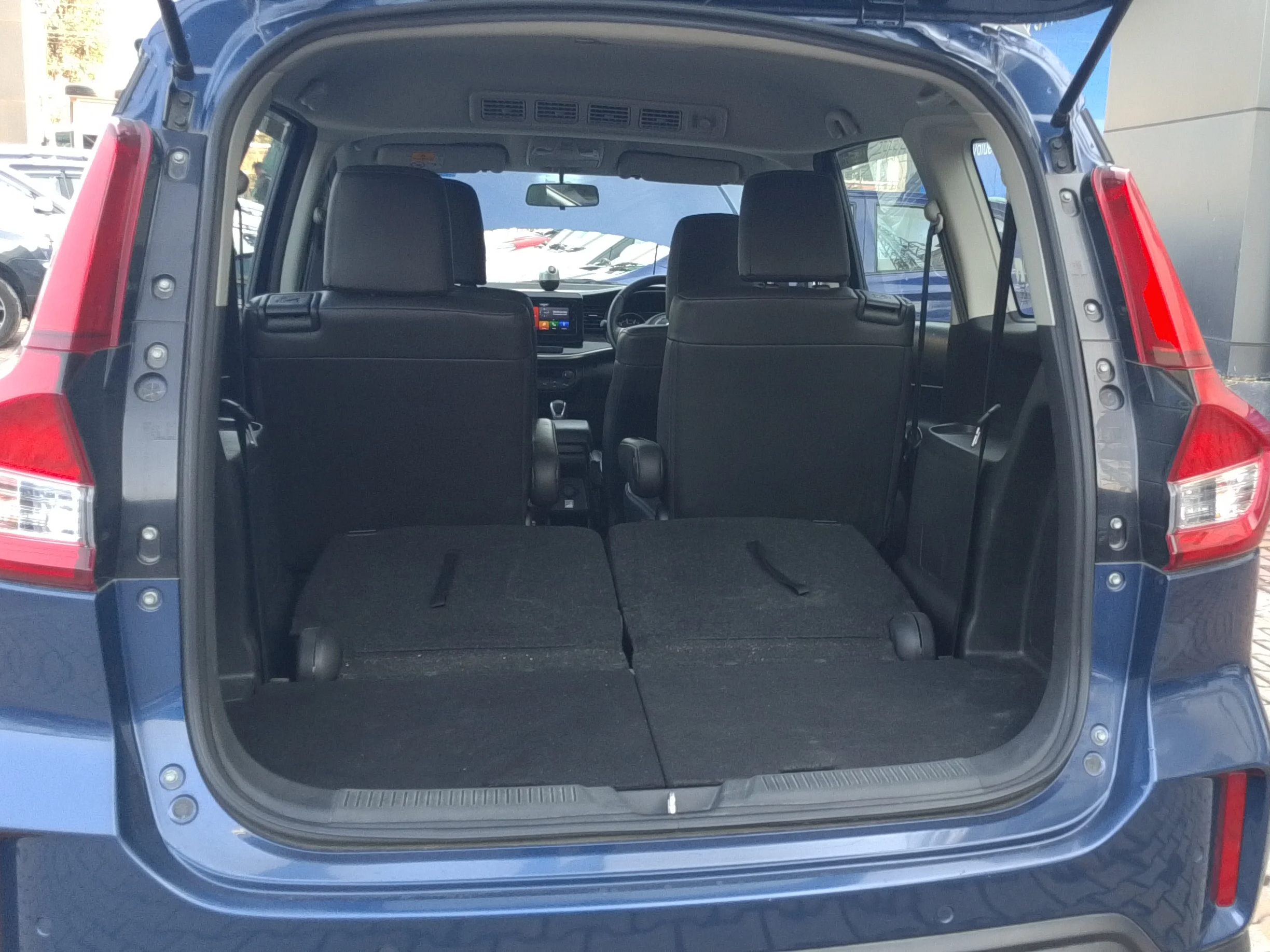 2019 Maruti XL6 ALPHA AT, Petrol, Automatic, 18,205 km, Boot Inside