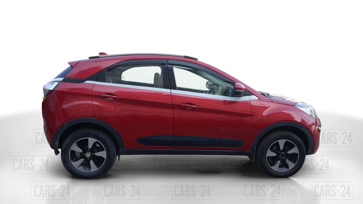 2017 Tata NEXON XZ PLUS PETROL, Petrol, Manual, 83,617 km, Right Side View