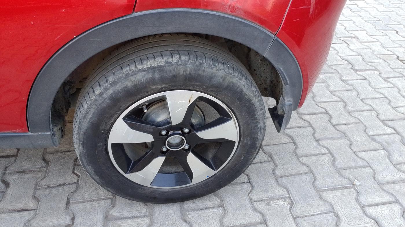 2017 Tata NEXON XZ PLUS PETROL, Petrol, Manual, 83,617 km, Left Rear Wheel