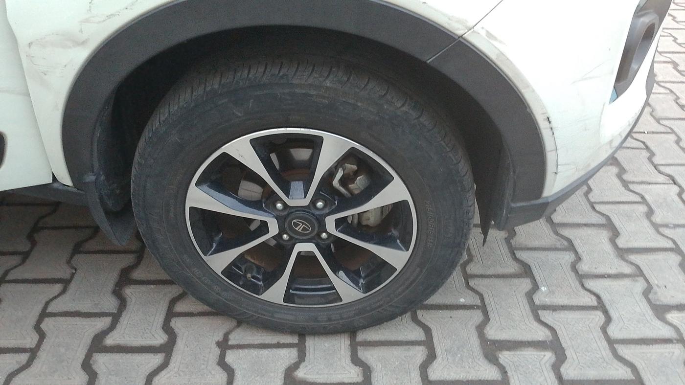2021 Tata NEXON EV XZ PLUS, Electric, Automatic, 32,153 km, Right Front Wheel