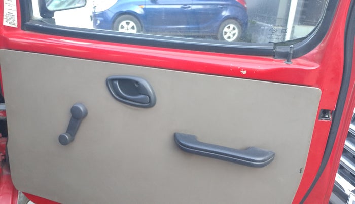 2010 Maruti Eeco 5 STR, Petrol, Manual, 30,163 km, Driver Side Door Panel Controls