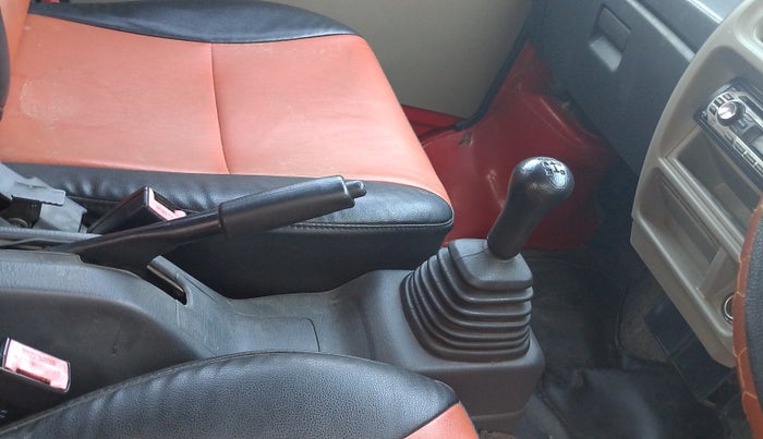 2010 Maruti Eeco 5 STR, Petrol, Manual, 30,163 km, Gear Lever