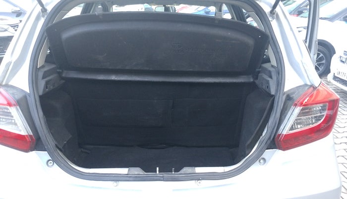 2017 Tata Tiago XT PETROL, Petrol, Manual, 91,779 km, Boot Inside