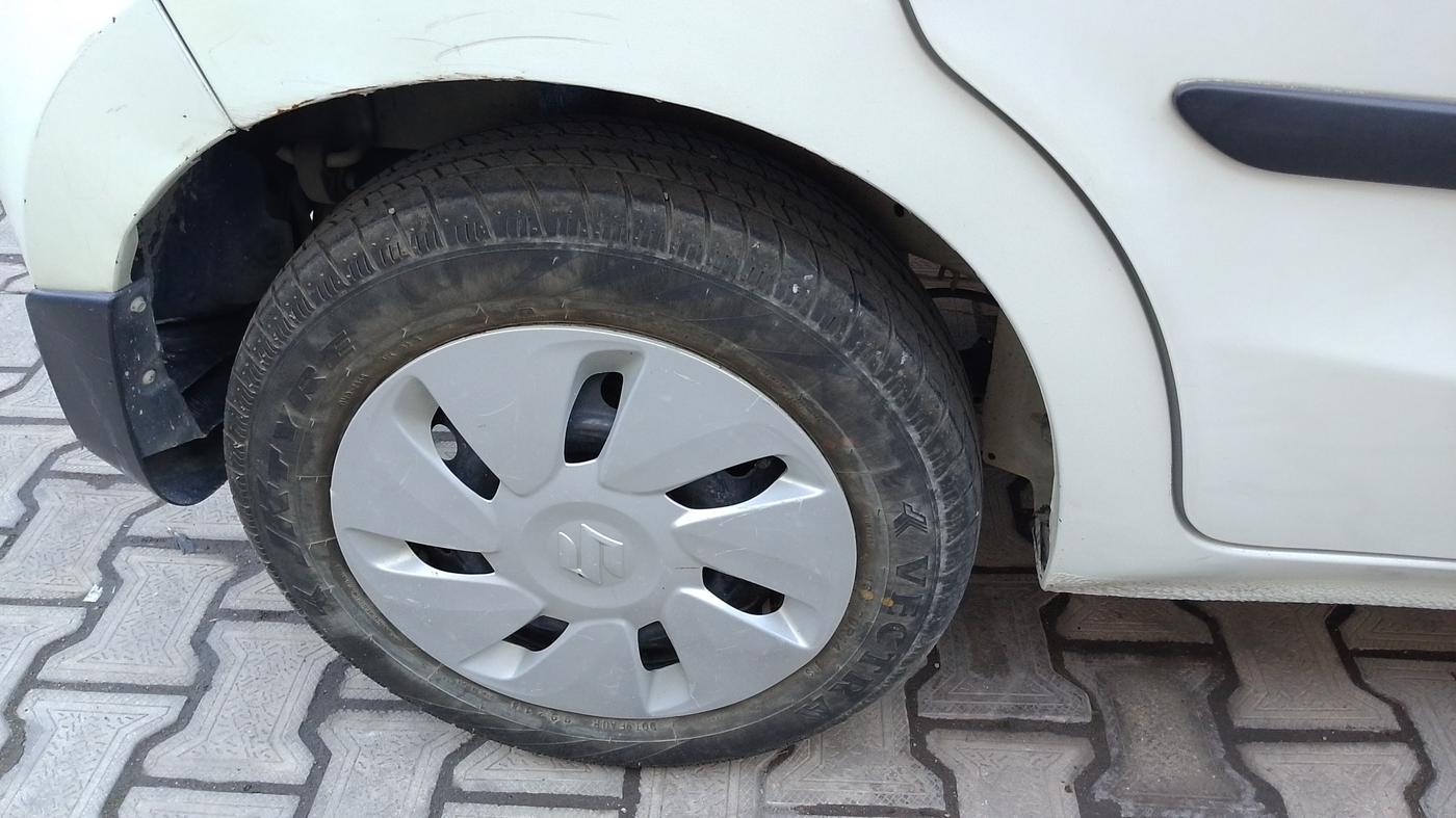 2017 Maruti Celerio ZXI, Petrol, Manual, 54,046 km, Right Rear Wheel