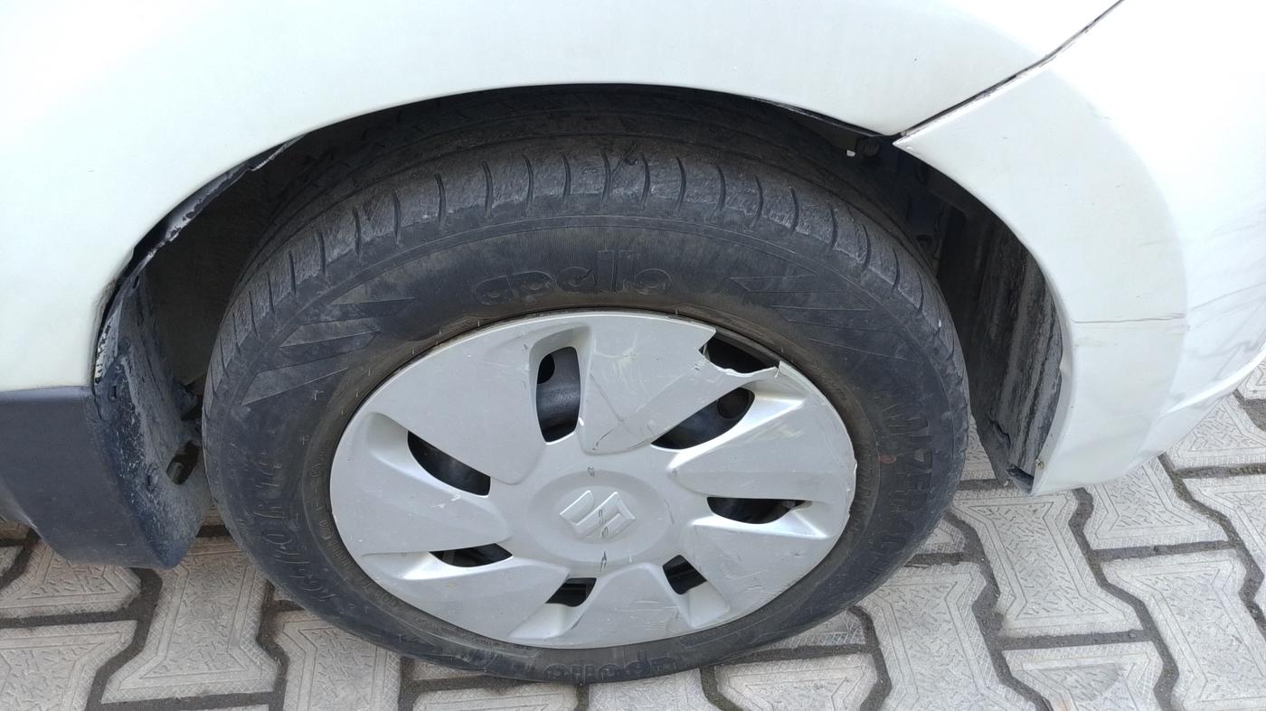 2017 Maruti Celerio ZXI, Petrol, Manual, 54,046 km, Right Front Wheel