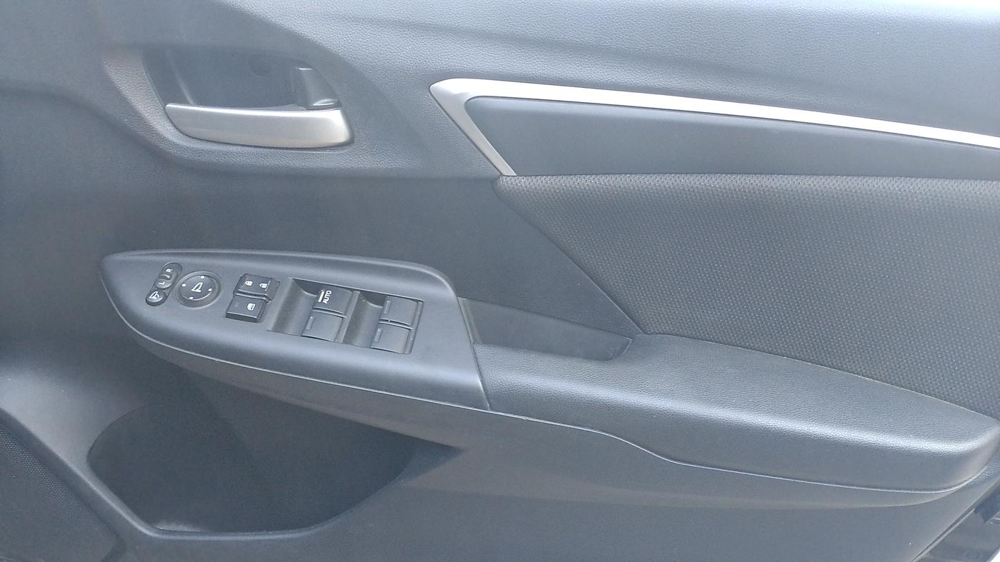 2022 Honda WR-V 1.2L I-VTEC VX MT, Petrol, Manual, 35,376 km, Driver Side Door Panel Controls
