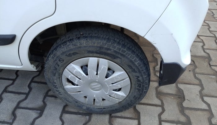 2018 Maruti Alto 800 LXI, Petrol, Manual, 23,714 km, Left Rear Wheel