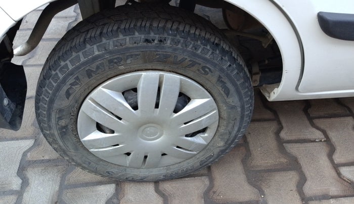 2018 Maruti Alto 800 LXI, Petrol, Manual, 23,714 km, Right Rear Wheel