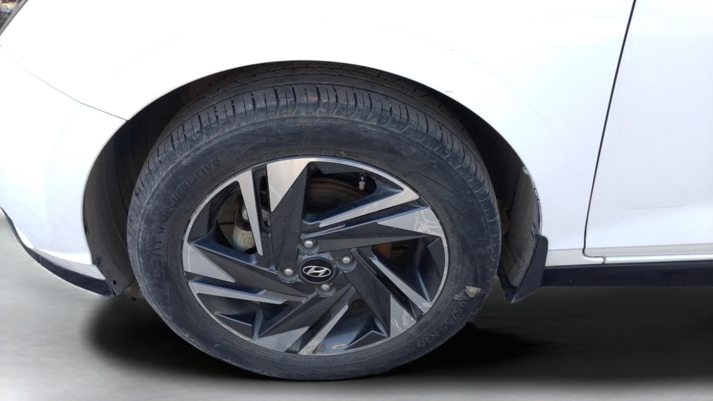 2021 Hyundai NEW I20 ASTA 1.2 MT, Petrol, Manual, 75,679 km, Left Front Wheel