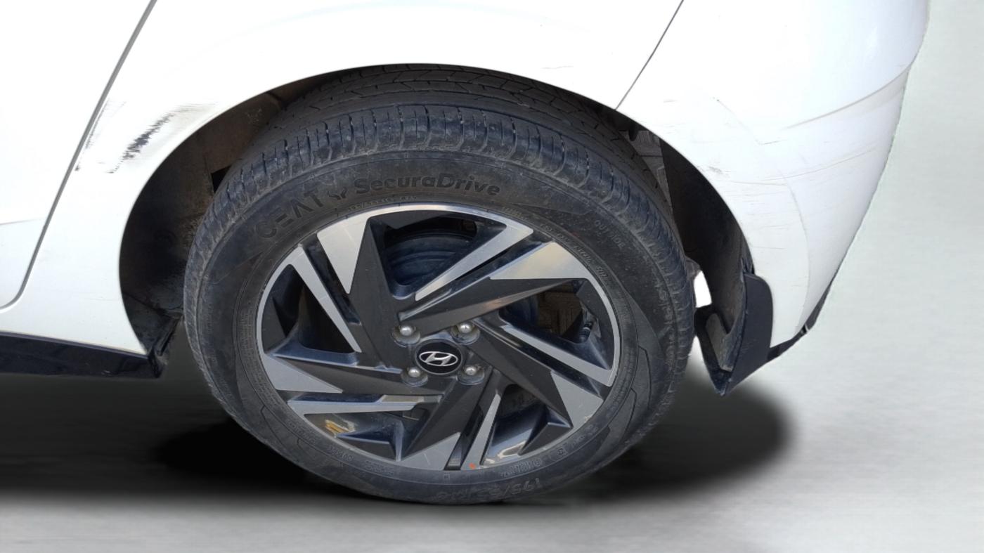 2021 Hyundai NEW I20 ASTA 1.2 MT, Petrol, Manual, 75,679 km, Left Rear Wheel