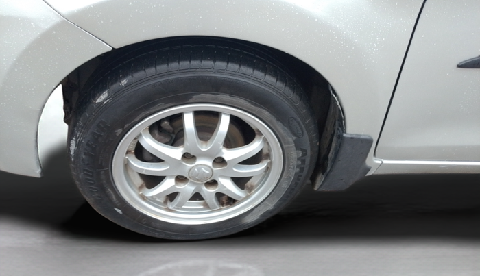 2014 Maruti Celerio VXI, Petrol, Manual, 63,345 km, Left Front Wheel