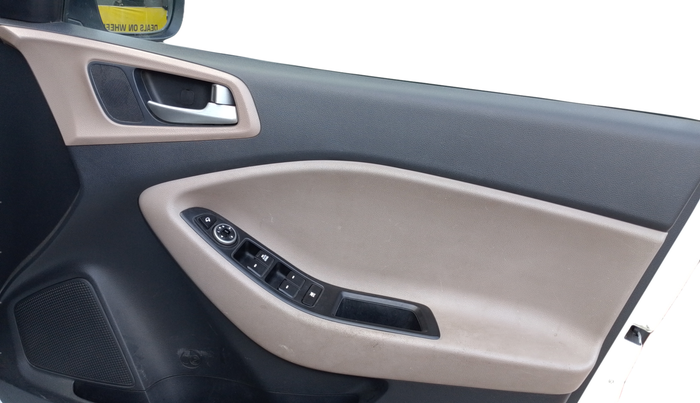 2018 Hyundai Elite i20 SPORTZ 1.2, Petrol, Manual, 45,796 km, Driver Side Door Panel Controls