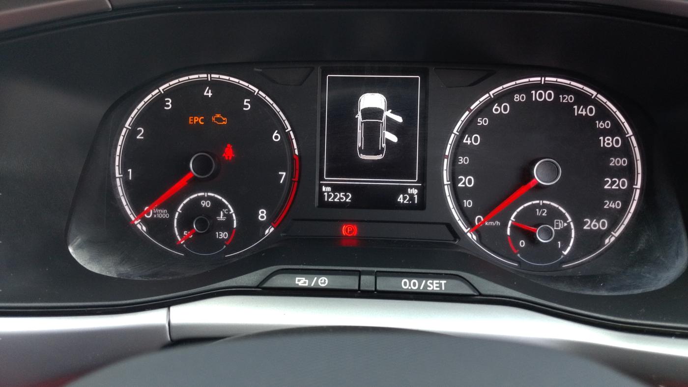 2022 Volkswagen TAIGUN GT 1.5 TSI MT, Petrol, Manual, 12,252 km, Odometer Image