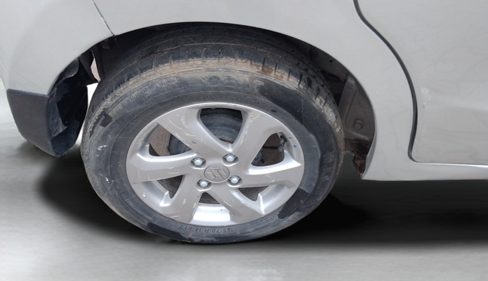 2017 Maruti Celerio ZXI (O), Petrol, Manual, 90,682 km, Right Rear Wheel