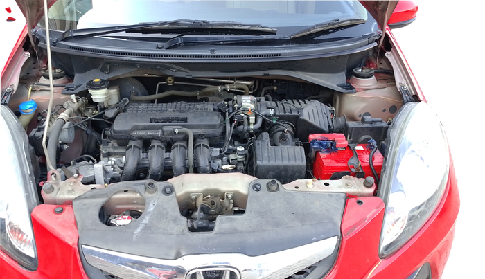 2015 Honda Brio VX AT, Petrol, Automatic, 55,184 km, Open Bonnet