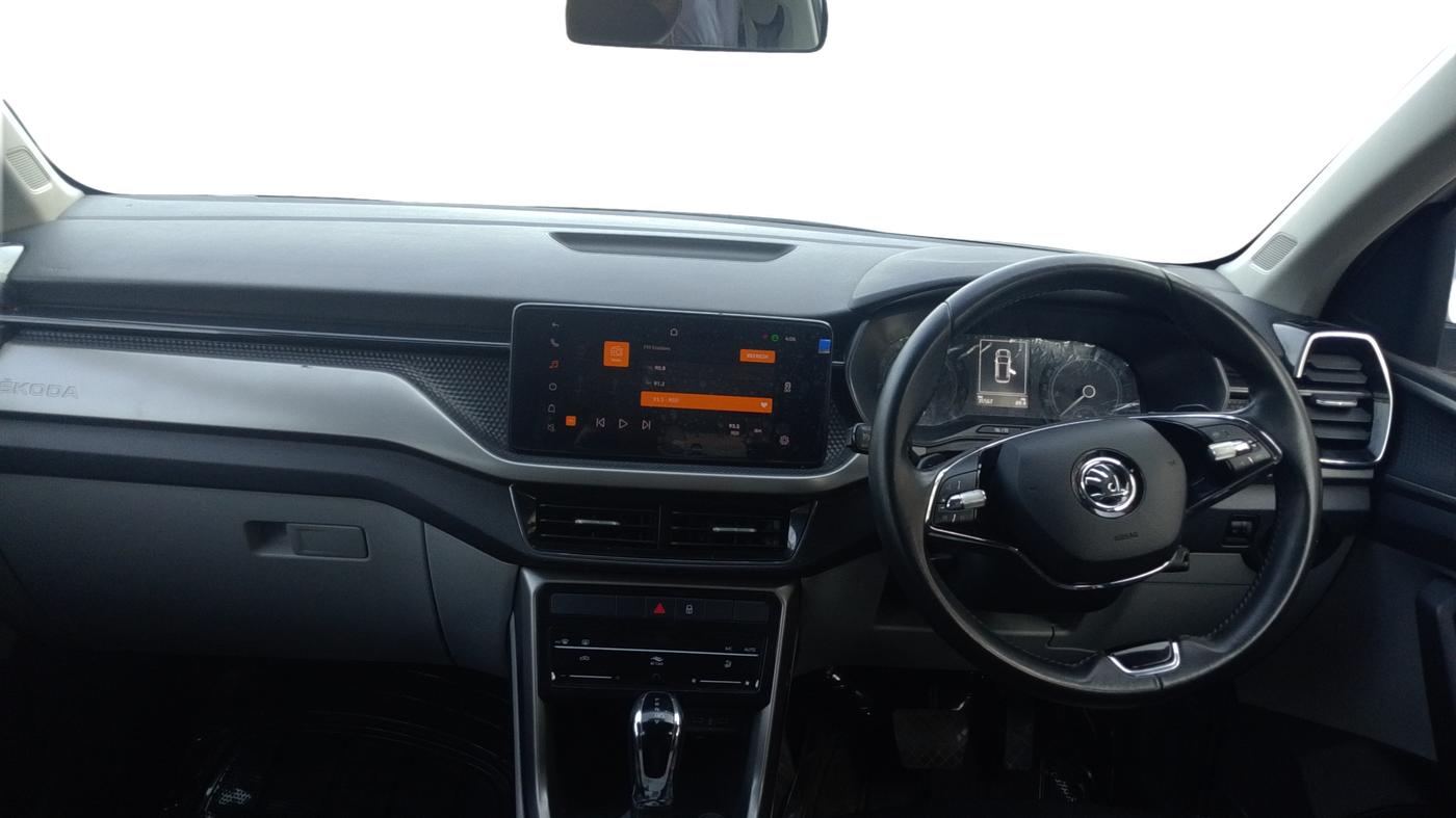 2021 Skoda KUSHAQ AMBITION 1.0L TSI AT, Petrol, Automatic, 35,567 km, Dashboard