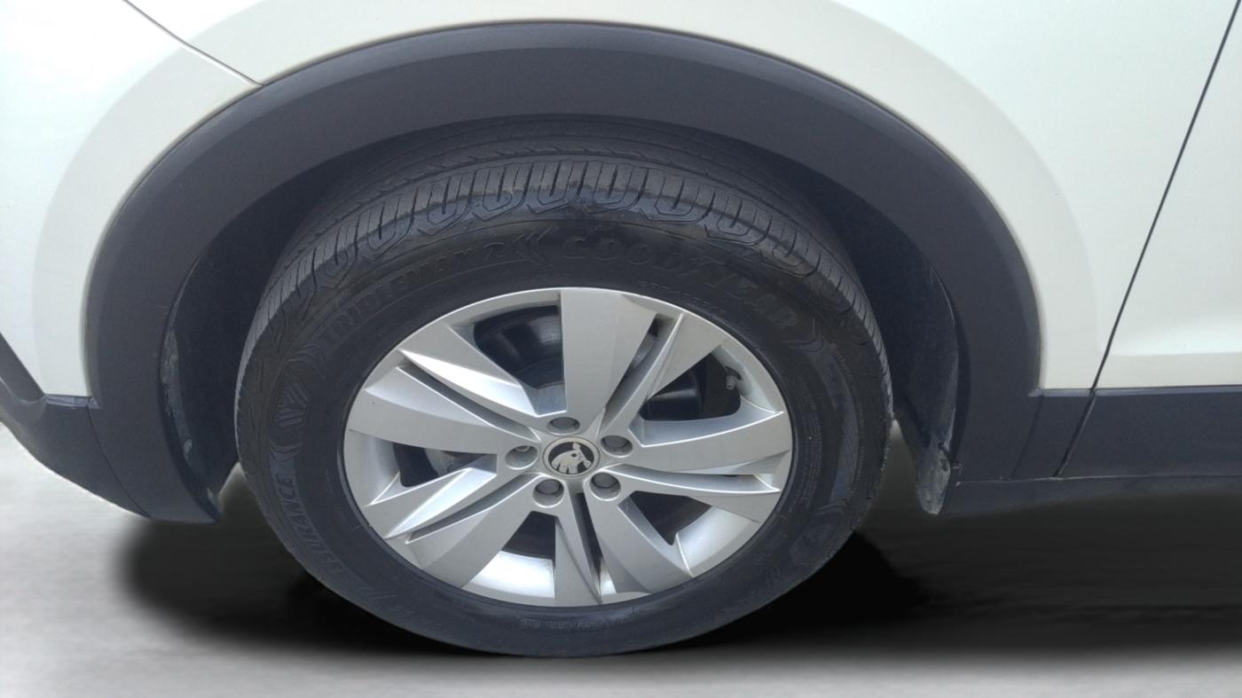 2021 Skoda KUSHAQ AMBITION 1.0L TSI AT, Petrol, Automatic, 35,567 km, Left Front Wheel