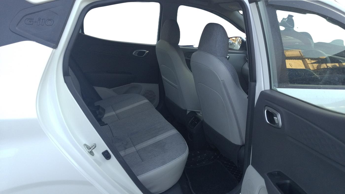 2020 Hyundai GRAND I10 NIOS SPORTZ 1.2 KAPPA VTVT, Petrol, Manual, 65,284 km, Right Side Rear Door Cabin