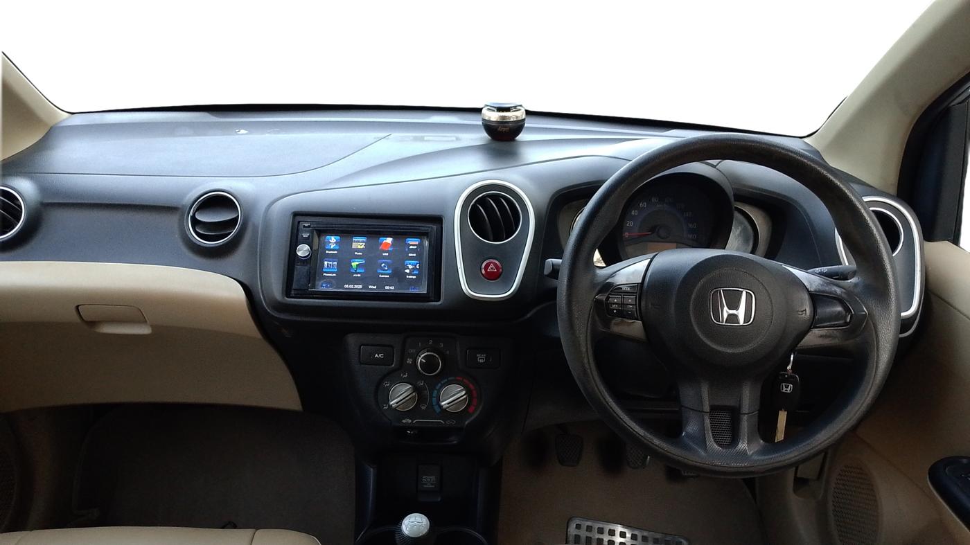 2015 Honda Mobilio 1.5L I-DTEC S, Diesel, Manual, 1,13,765 km, Dashboard