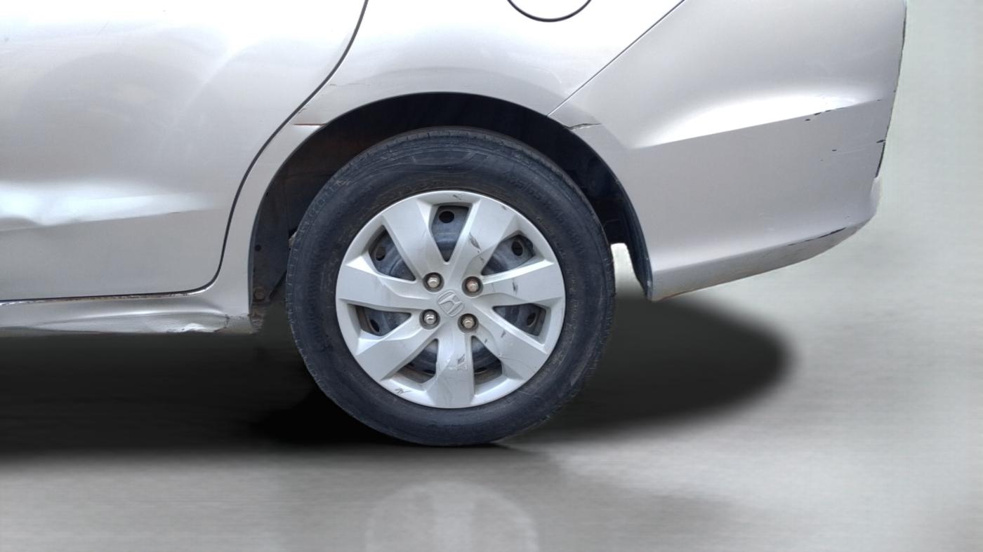2015 Honda Mobilio 1.5L I-DTEC S, Diesel, Manual, 1,13,765 km, Left Rear Wheel