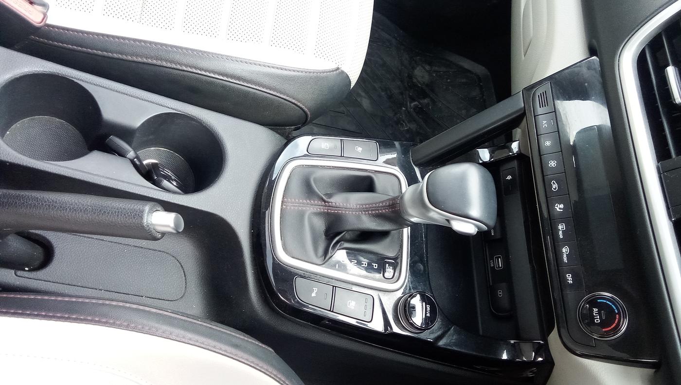 2019 KIA SELTOS GTX PLUS AT 1.5 DIESEL, Diesel, Automatic, 54,812 km, Gear Lever