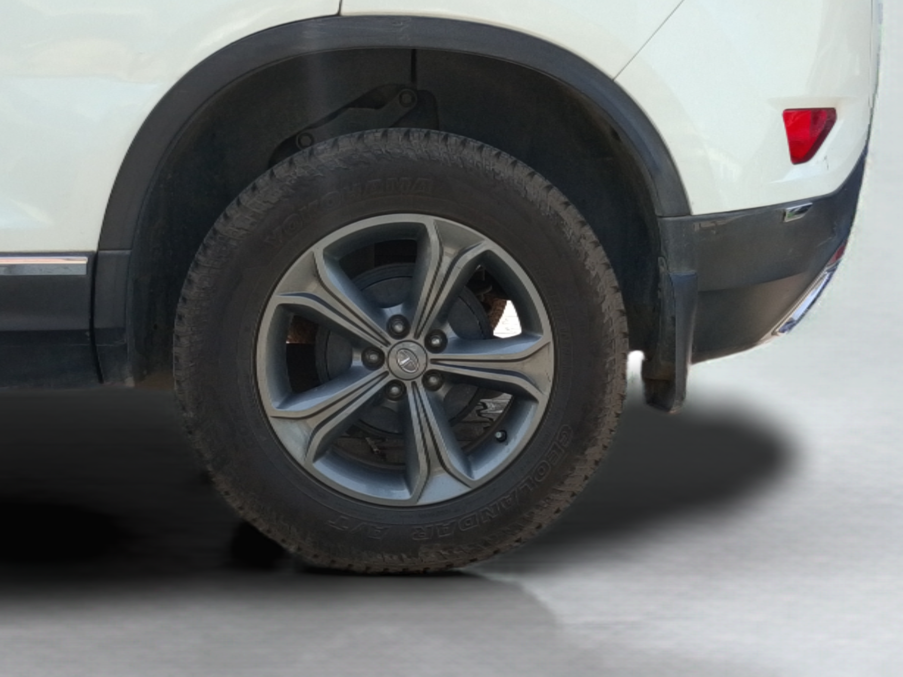 2021 Tata Harrier XZ 2.0L, Diesel, Manual, 85,280 km, Left Rear Wheel