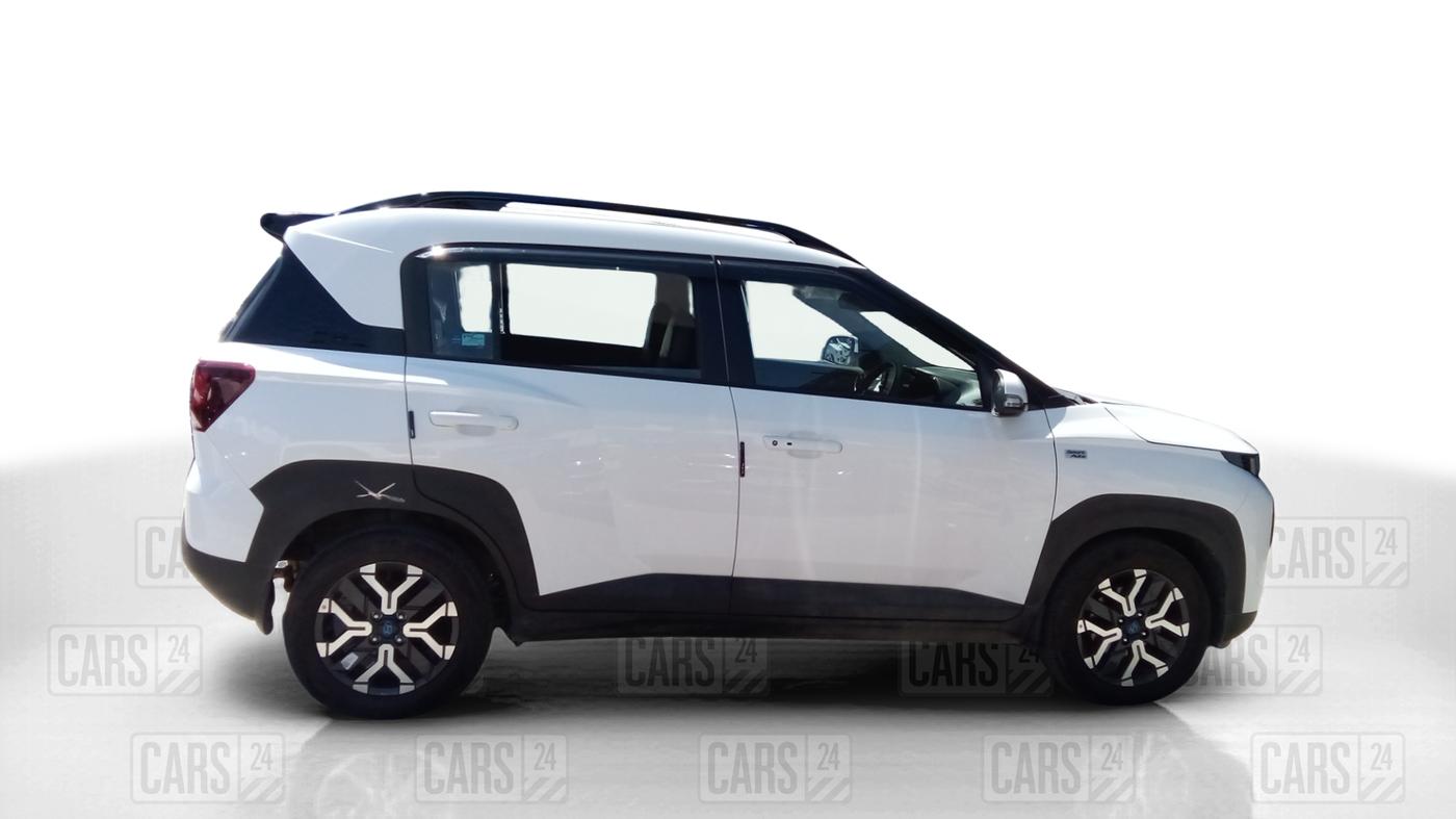 2024 Hyundai EXTER SX(O) 1.2 AMT, Petrol, Automatic, 10,919 km, Right Side View