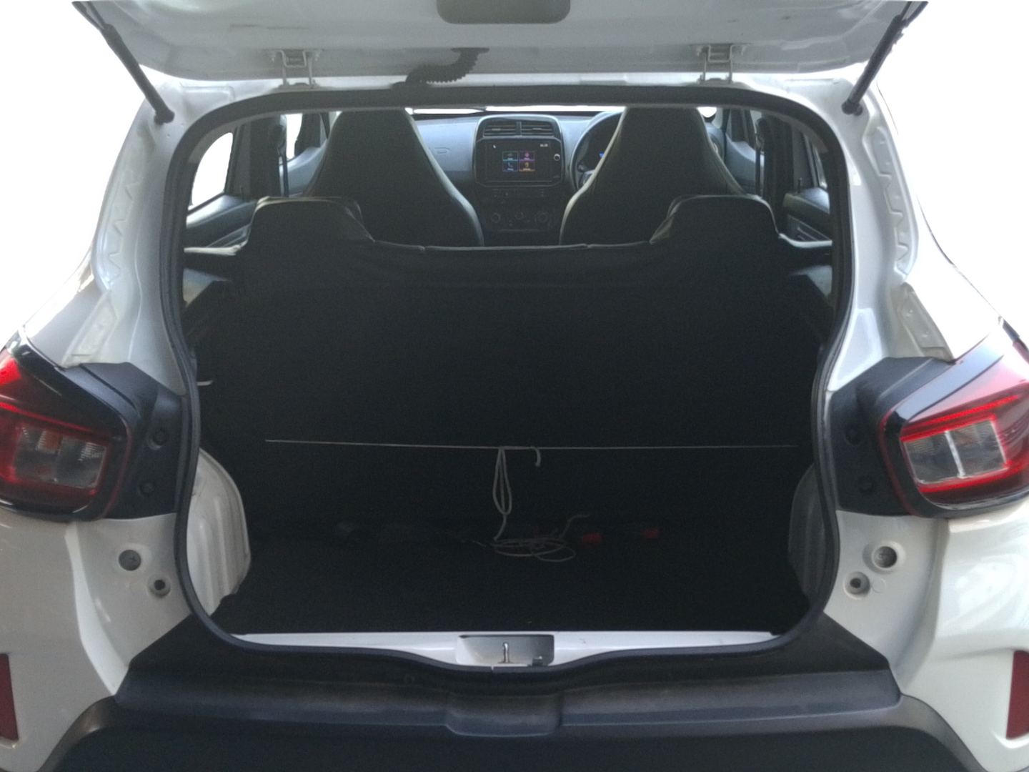 2021 Renault Kwid RXT 1.0 (O), Petrol, Manual, 10,708 km, Boot Inside