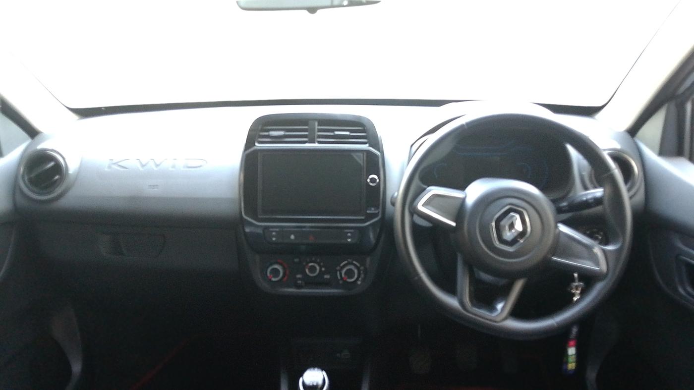 2021 Renault Kwid RXT 1.0 (O), Petrol, Manual, 10,708 km, Dashboard