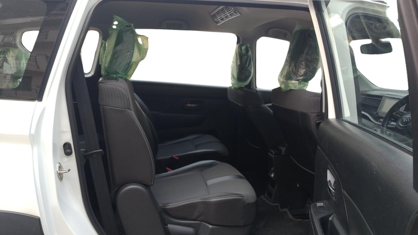 2022 Maruti XL6 ZETA MT, Petrol, Manual, 45,055 km, Right Side Rear Door Cabin