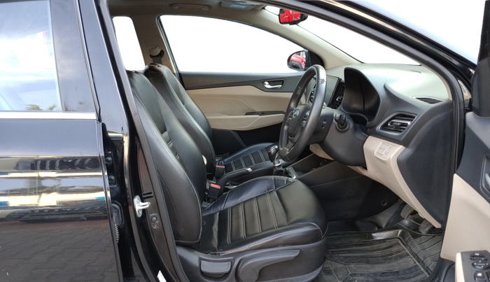 2022 Hyundai Verna SX 1.5 VTVT, Petrol, Manual, 46,501 km, Right Side Front Door Cabin