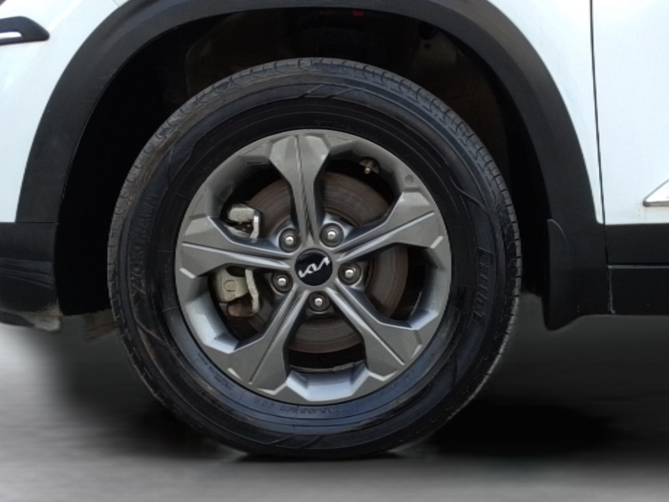 2022 KIA SELTOS HTK PLUS 1.5, Petrol, Manual, 65,042 km, Left Front Wheel