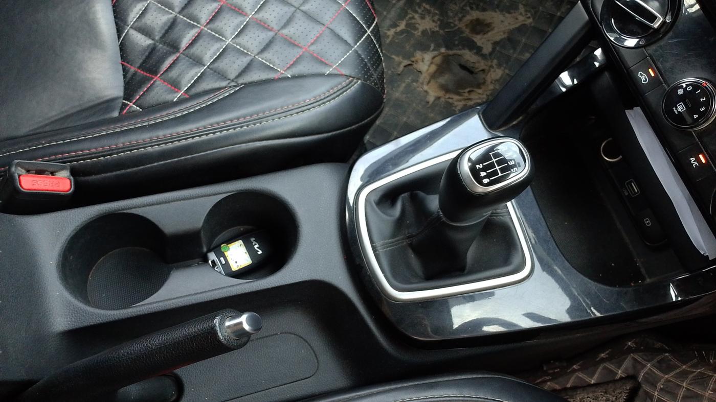 2022 KIA SELTOS HTK PLUS 1.5, Petrol, Manual, 65,042 km, Gear Lever